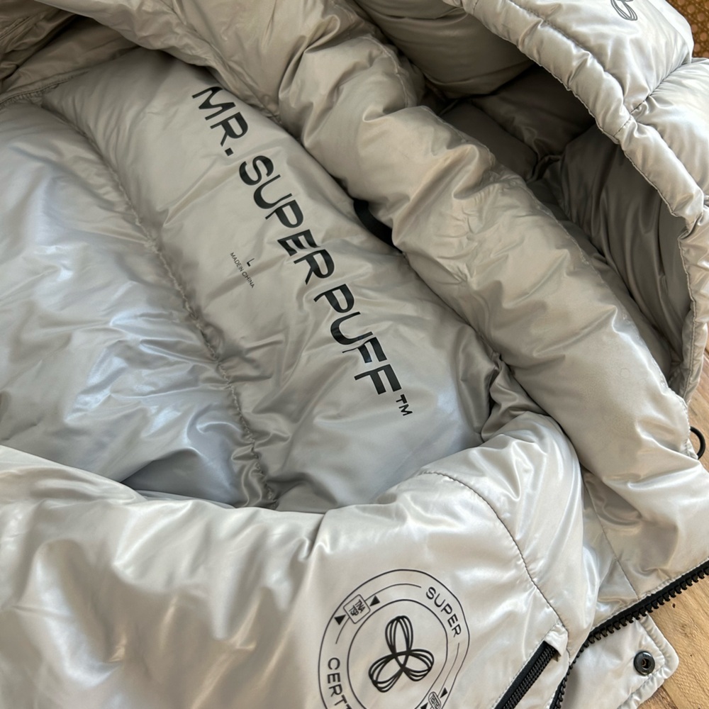 Mr. Superpuff Shiny Silver Jacket View 6